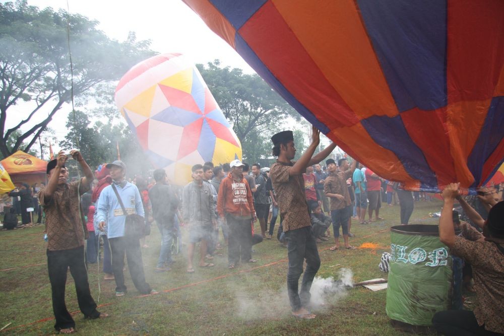 Hilangkan Tradisi Ilegal, Ponorogo Gelar Festival Balon Udara