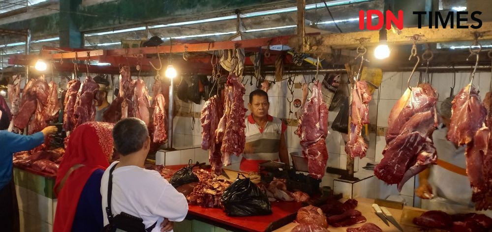 Pastikan Bebas Antraks, Dinas Pangan Bantul Cek Daging Sapi di Pasar