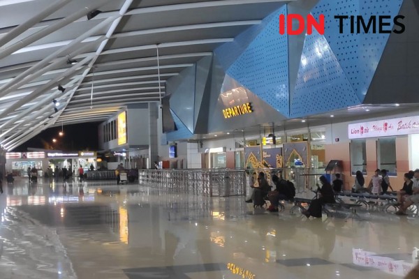 Harga Tiket Pesawat Mahal, Pemudik di Bandara Husein Anjlok 71 Persen