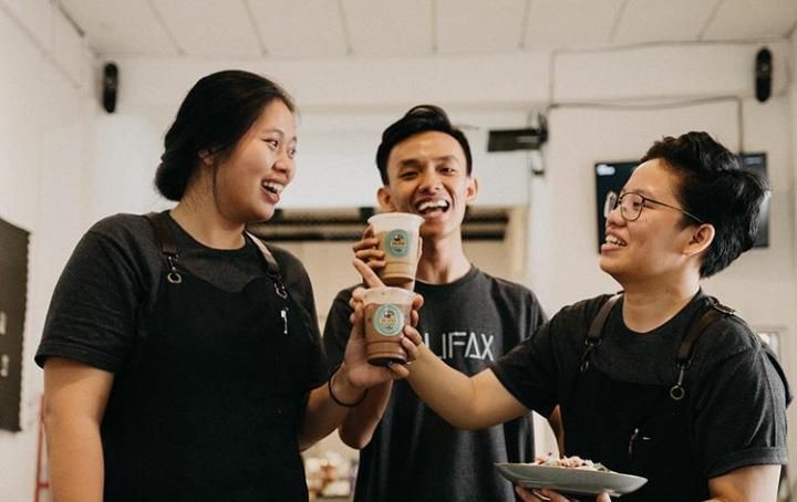 Halifax Coffee Corridor, Kafe Minimalis Kekinian di Medan 