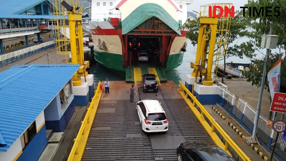 Kronologi Mobil Jatuh ke Laut di Dermaga Pelabuhan Merak