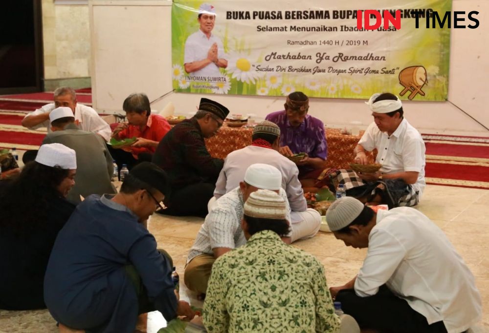 Jaga Silaturahim, Bupati Klungkung Buka Bersama Warga Kampung Islam