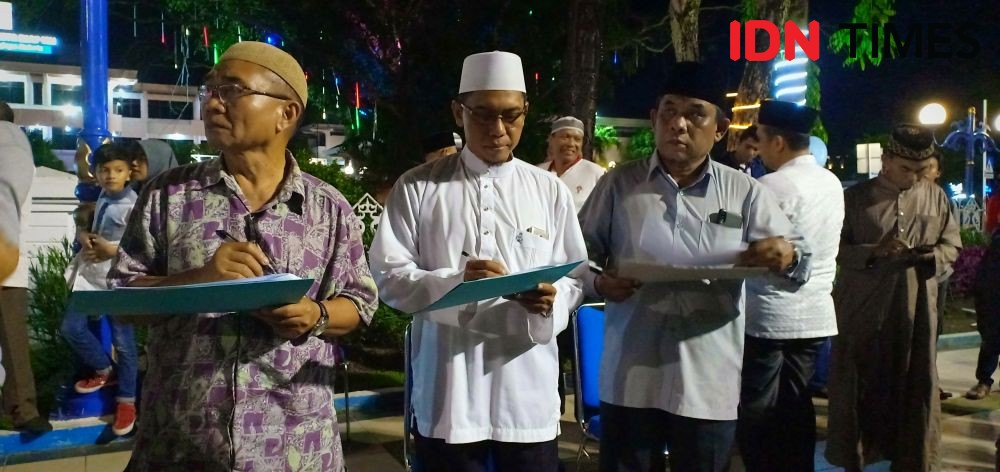 Puluhan Mobil Hias Ramaikan Pawai Takbiran Keliling Di Balikpapan