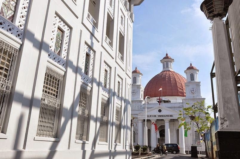 9 Spot Foto Paling Instagramable di Kota Lama Semarang