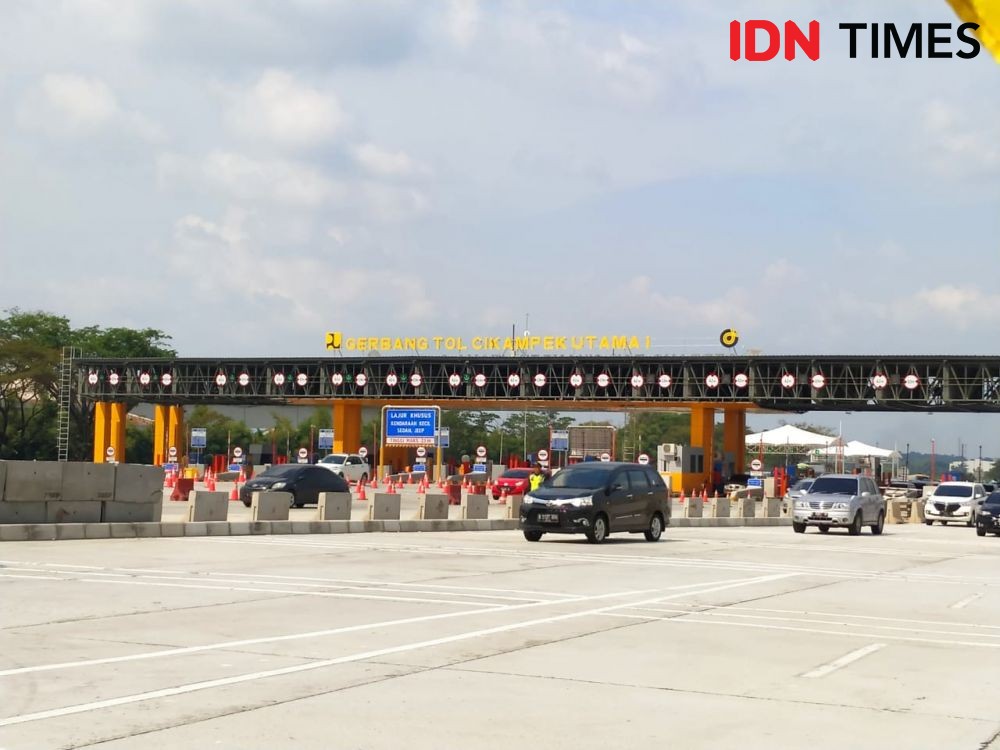 Jasa Marga Berlakukan Contraflow Tol Japek, Waspada Macet Long Weekend