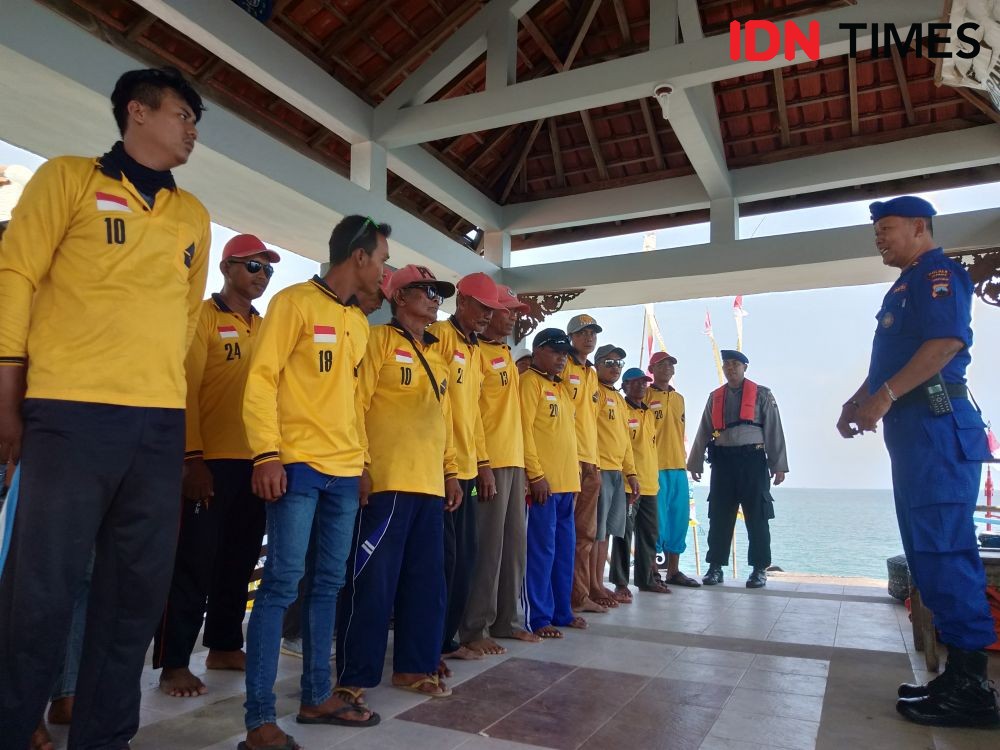 Waspadai Ubur-ubur, Wisatawan Dilarang Berenang di Pulau Panjang