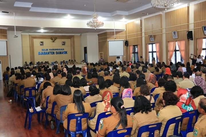 Ratusan Pegawai Non-ASN DPRD Banten Ngeluh Gaji Tak Kunjung Cair
