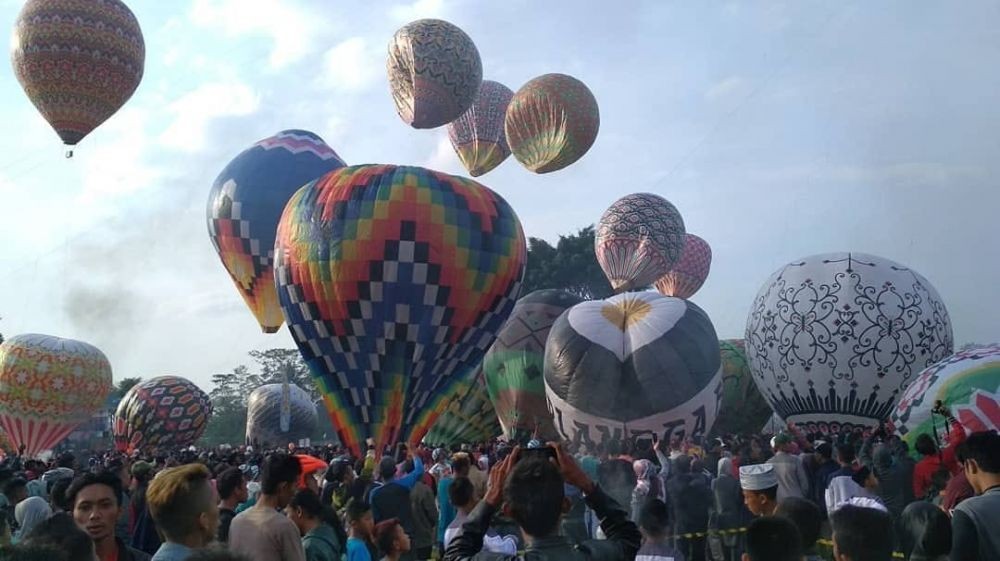 Ganggu Penerbangan, Polisi Amankan 34 Balon Udara di Wonosobo
