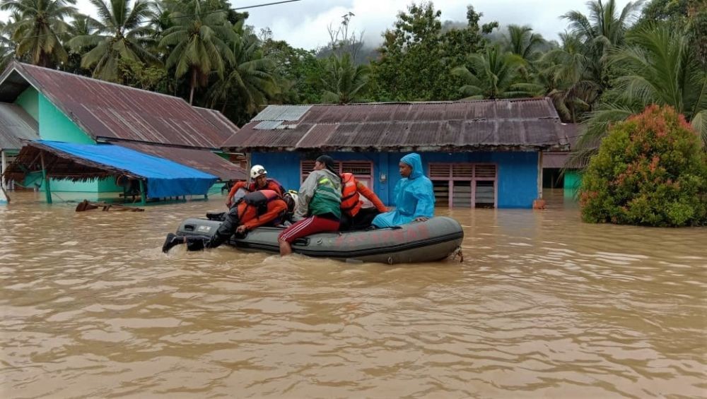 Banjir di Sulawesi Tenggara Meluas, Helikopter Bantuan Dikerahkan