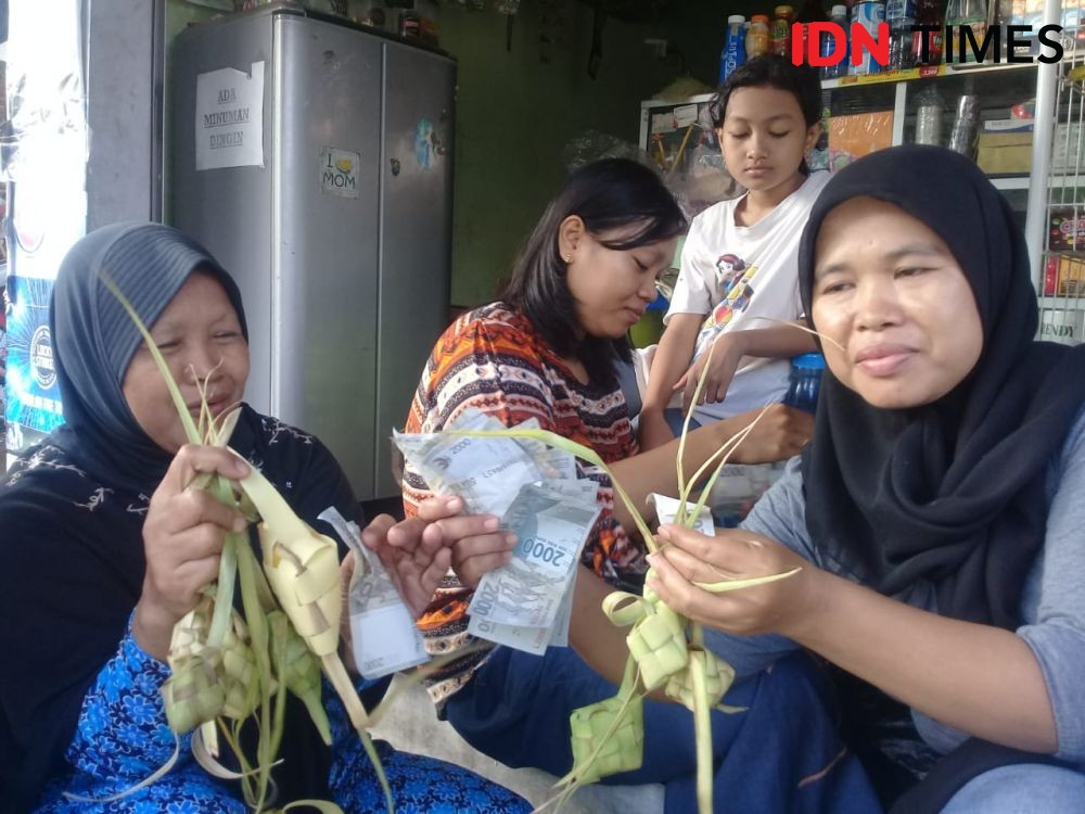 Berebut Kupat Jembut, Meriahnya Tradisi Syawalan di Semarang 