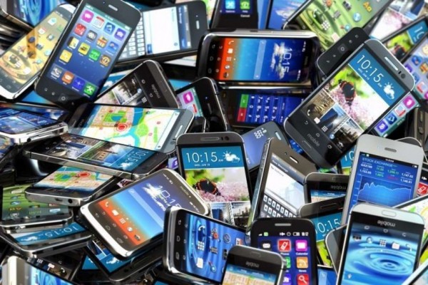 7 Tips Beli Handphone Bekas, Pertimbangkan dengan Cerdas