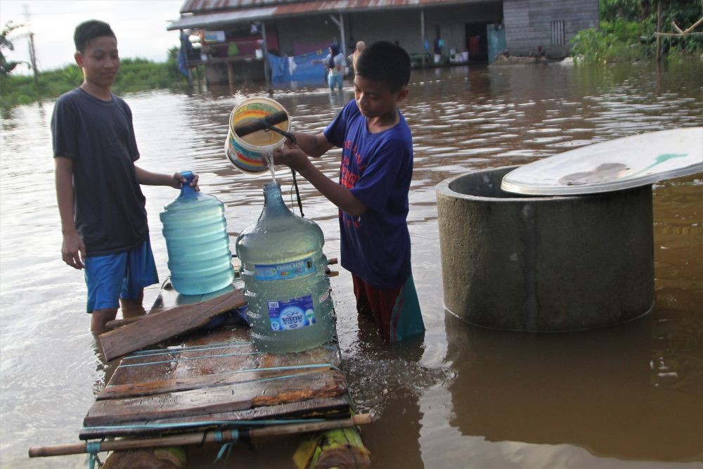 FOTO: Banjir di Sulawesi Tenggara, Pengungsi Capai 18 Ribu Orang