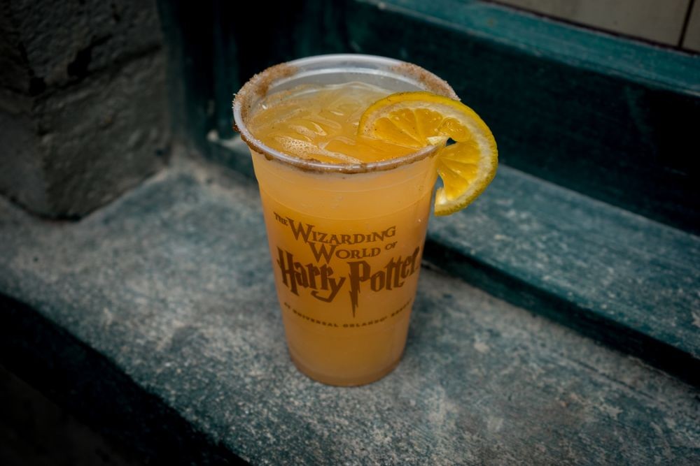 10 Makanan & Minuman Unik yang Wajib Dicoba Saat ke Harry Potter World