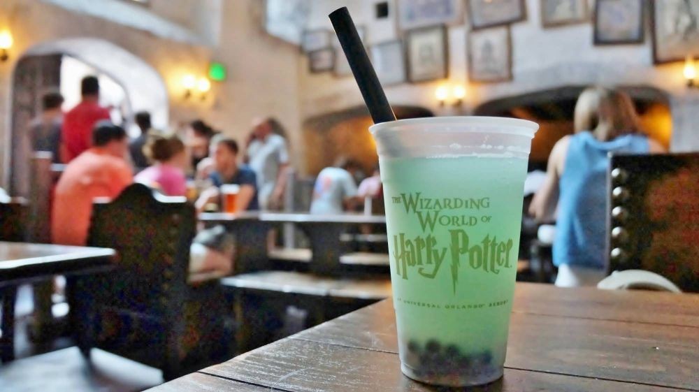 10 Makanan & Minuman Unik yang Wajib Dicoba Saat ke Harry Potter World