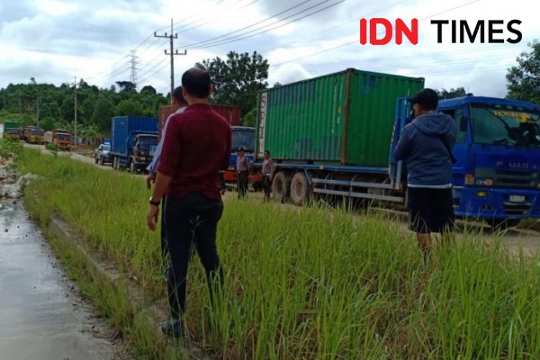 Akses Pelabuhan Kariangau Tertutup Longsor, Ancam Distribusi Sembako