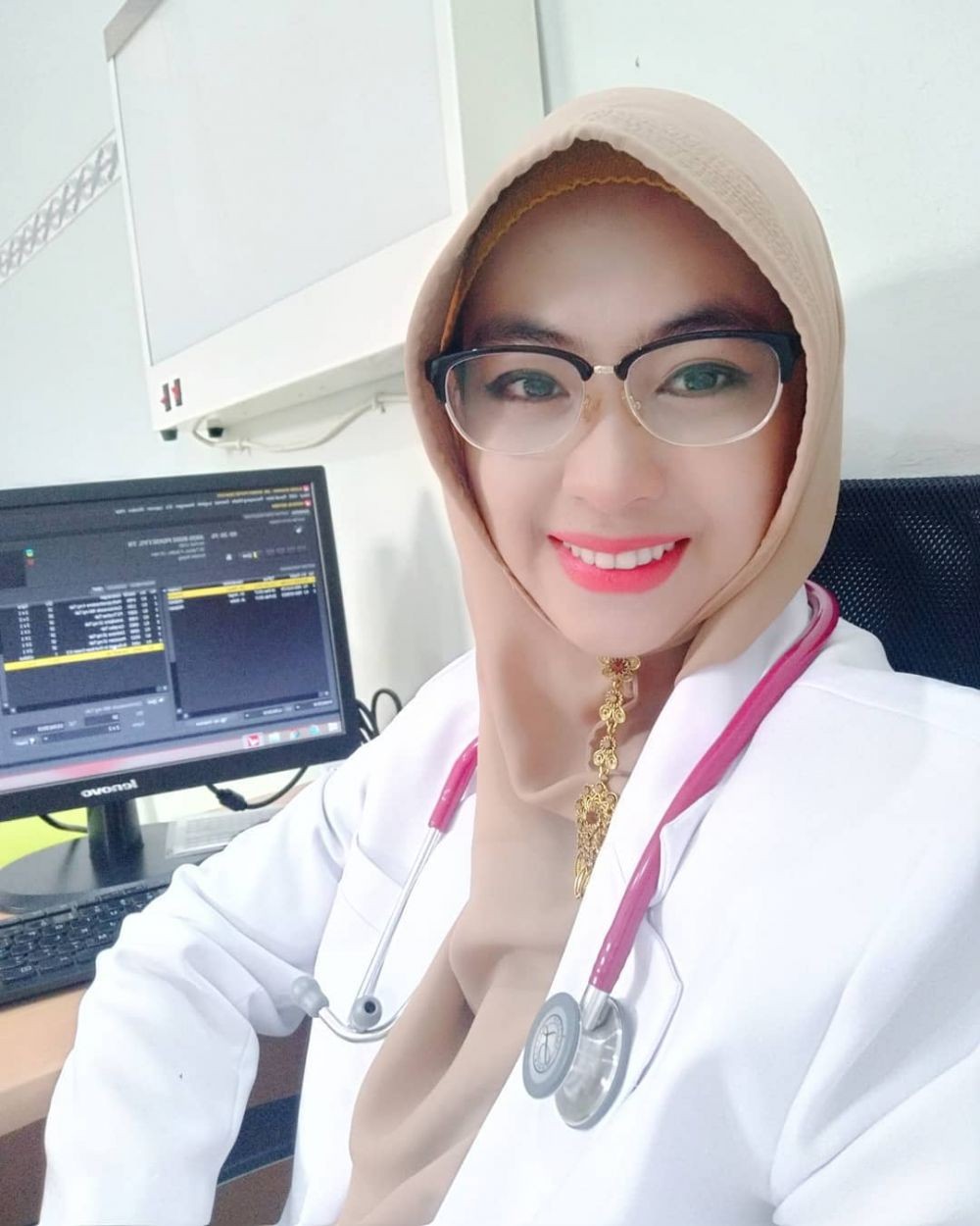 Ini 10 Pesona Shindy Putri, Kakak Ria Ricis yang Berprofesi Dokter