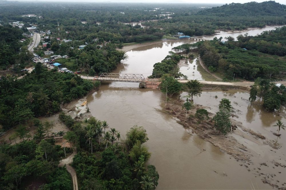 FOTO: Banjir Konawe Perlahan Surut, Kerugian Penduduk Mulai Didata