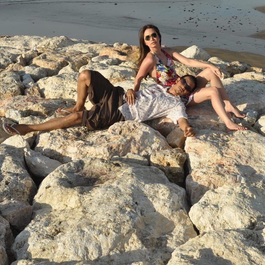 Hamil Anak Ketiga, 10 Momen Romantis Verlita Evelyn Bareng Suami
