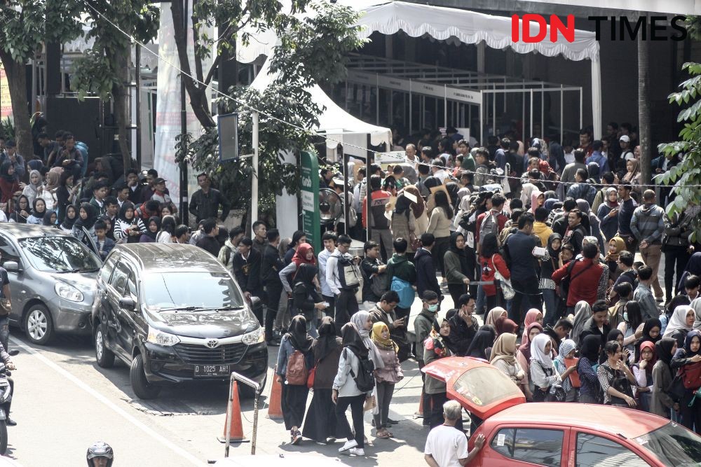 [FOTO] Melihat Membludaknya Para Pencari Kerja di Kota Bandung