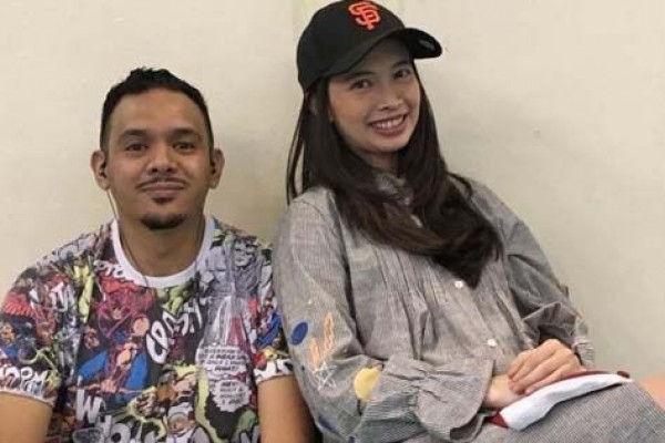 Hamil Anak Ketiga, 10 Momen Romantis Verlita Evelyn Bareng Suami