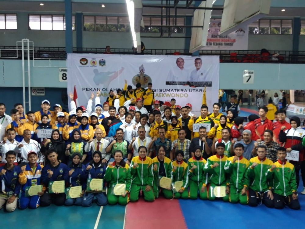 Medan Juara Umum Taekwondo dan Karate Porprov Sumut 2019