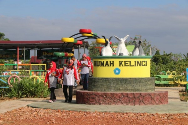 Menengok Pondok Kelinci Taman Wisata Edukasi Populer Di Sangatta