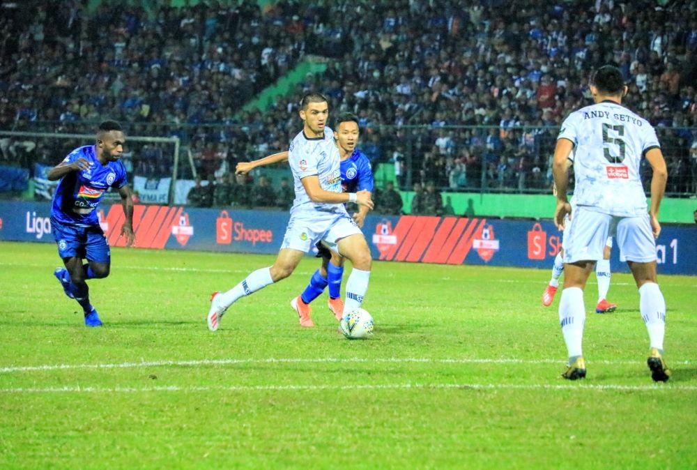 Tumbangkan Arema FC, Rachmad Darmawan Anggap Timnya Beruntung 