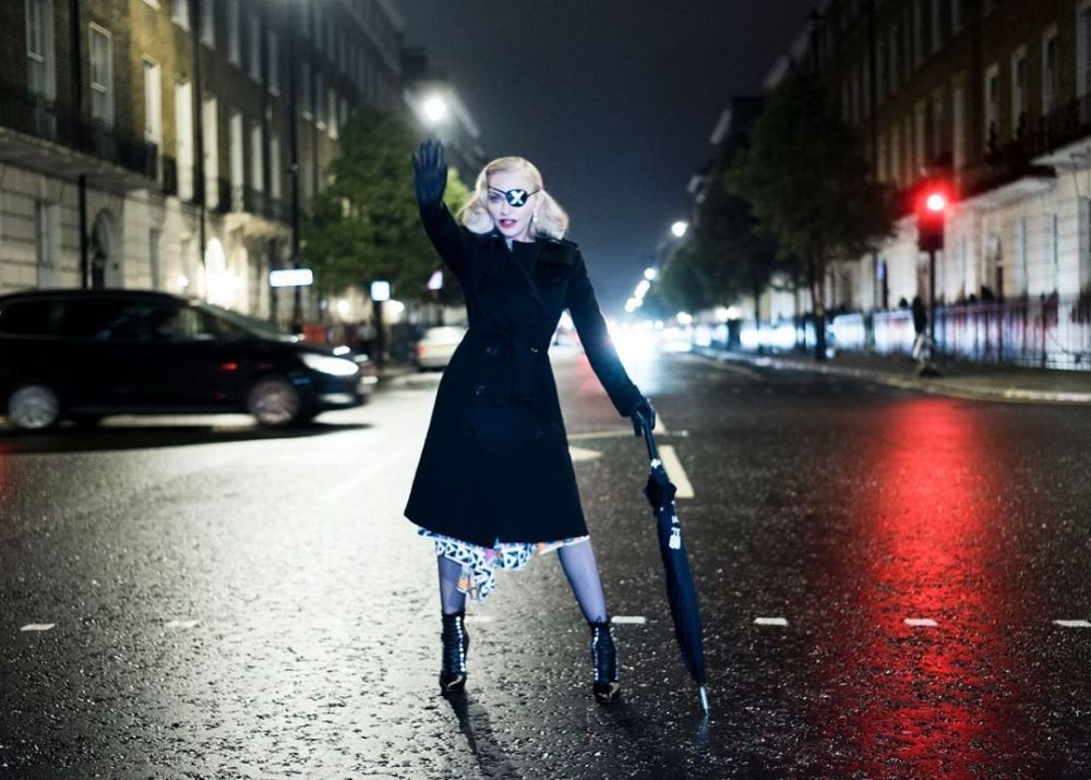 Tetap Kece! 10 Potret Madonna di Usia 60 Tahun