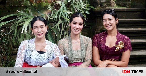 5 Nama  Pakaian  Adat  Bali Pria dan Wanita yang Perlu Diketahui