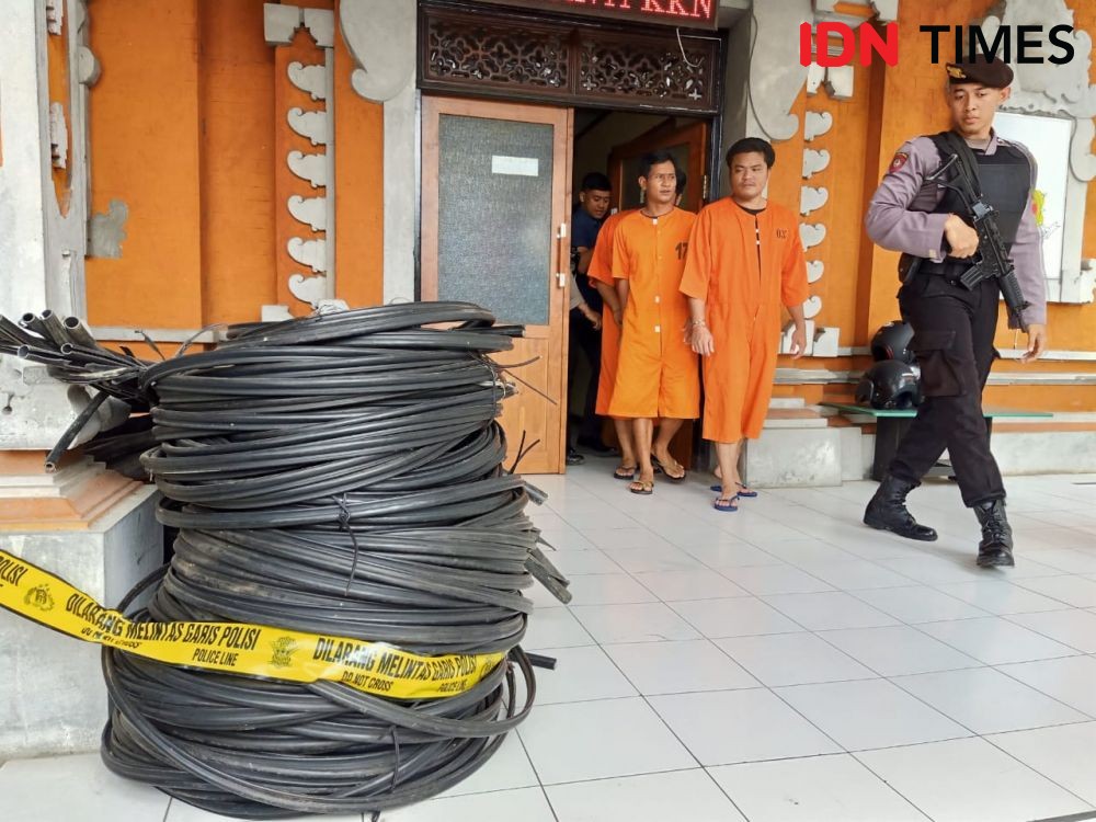 Oknum Pegawai Kontrak Telkom Curi Kabel Telepon di Klungkung