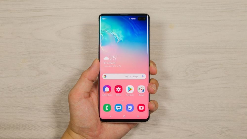 7 Smartphone Flagship Terbaik Paling Minim Bezel di 2019!