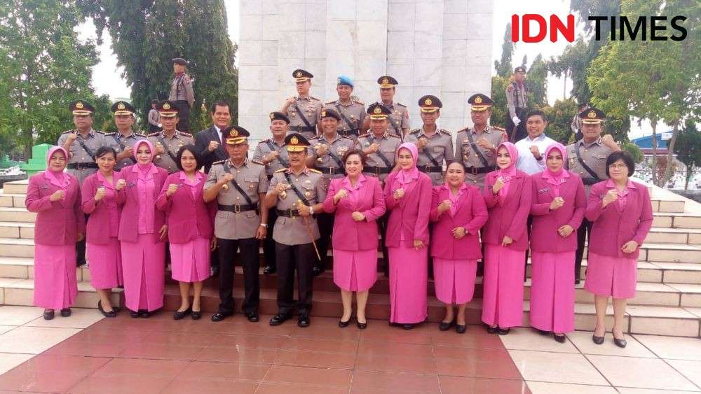 Peringati HUT Bhayangkara, Kapolda Sumut Ziarah ke Makam Pahlawan