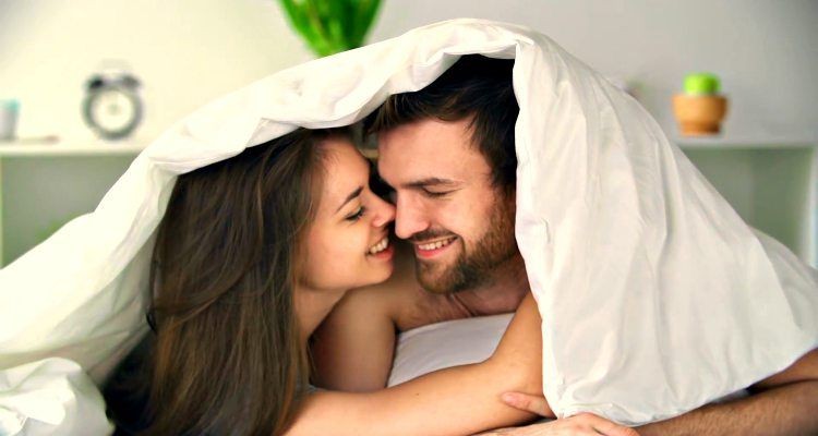 8 Benefits of Kissing for Health, Not a Sign of Just Love!