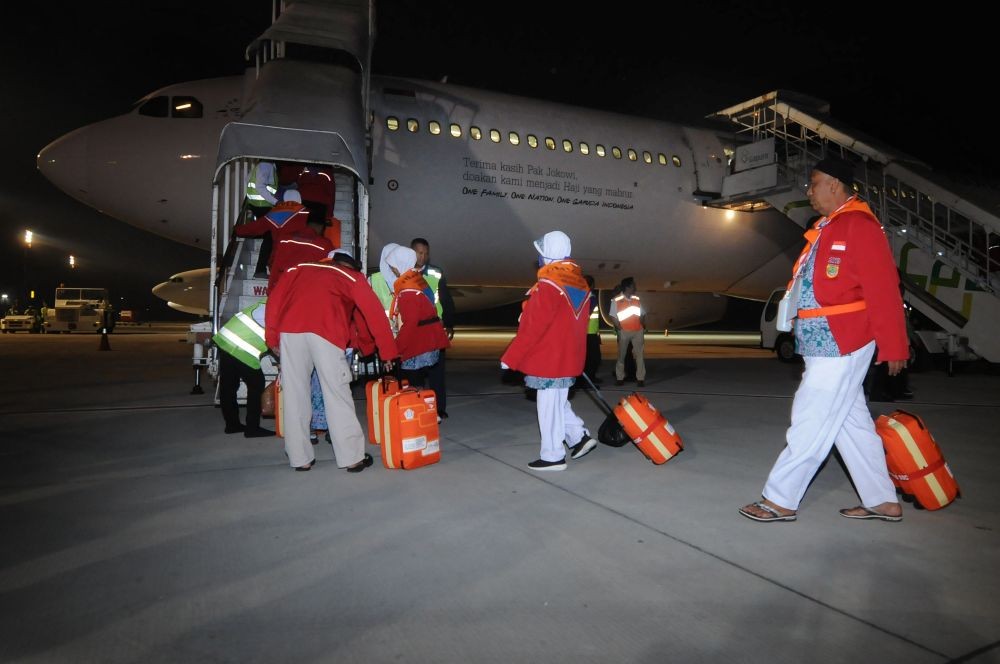 Positif COVID-19 Lolos Terbang dari Semarang: Petugas Bandara Teledor