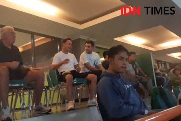 Simon Ingin Indonesia Main di GBT, Ini Kendalanya
