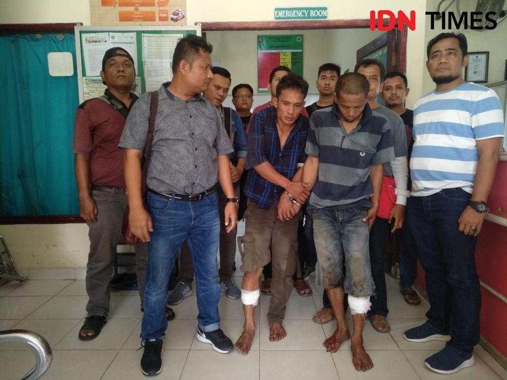Dooorrr! Polisi Tembak 2 Pencuri Spesialis di Jalan Lintas Sumatera
