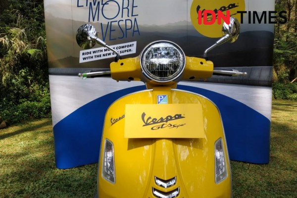 Стекло ветровое Vespa GTS medio