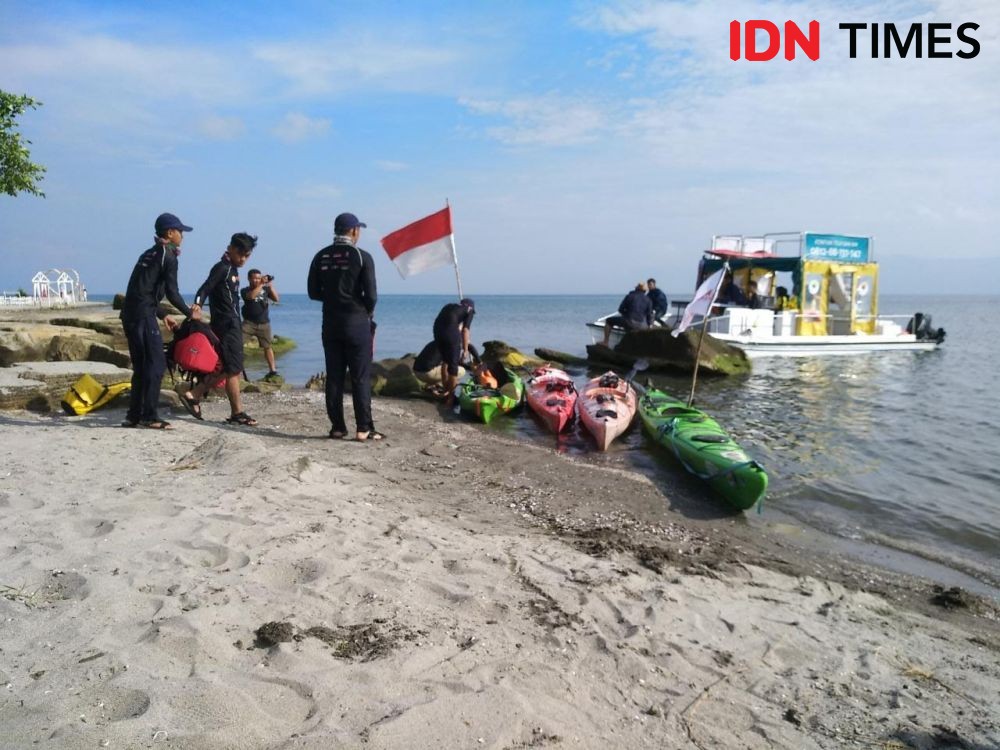 ‎URaL 28 Jakarta Berhasil Tuntaskan Ekspedisi Kayak di Danau Toba