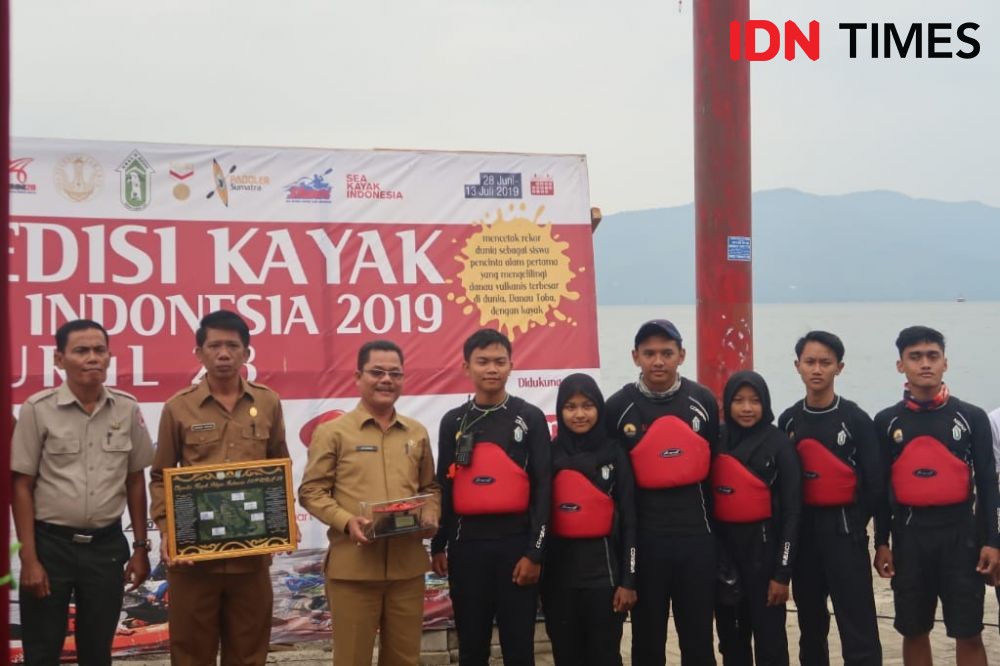 ‎URaL 28 Jakarta Berhasil Tuntaskan Ekspedisi Kayak di Danau Toba