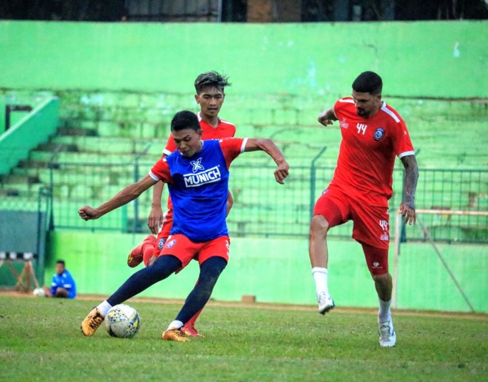 Arema FC Ingin Manfaatkan Kondisi Tak Stabil Semen Padang 