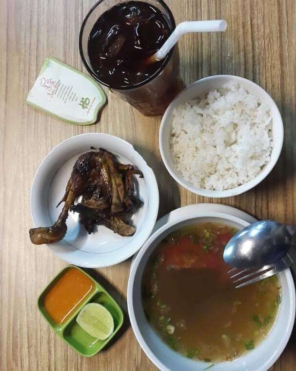 7 Rekomendasi Soto Ayam Di Surabaya Selain Cak Har, Bikin Nagih!