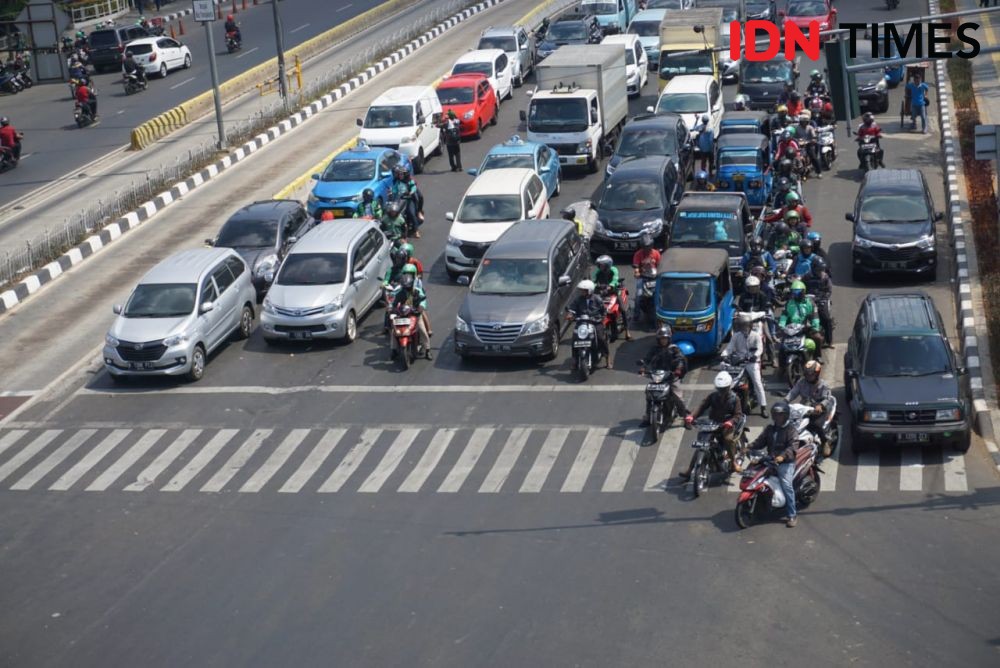 Pakai Solar Cell, Traffic Light Surabaya Tak Mati Saat Listrik Padam