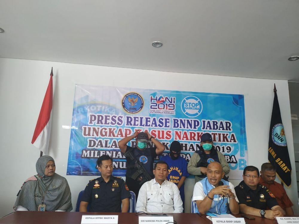 BNN Jabar Gagalkan Penyelundupan 169 Kg Ganja Kering Asal Aceh 