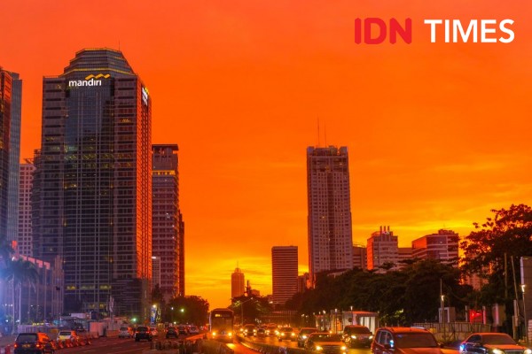 10 Potret Pesona Sunrise & Sunset di Jakarta, Bikin Mata Gak Berkedip