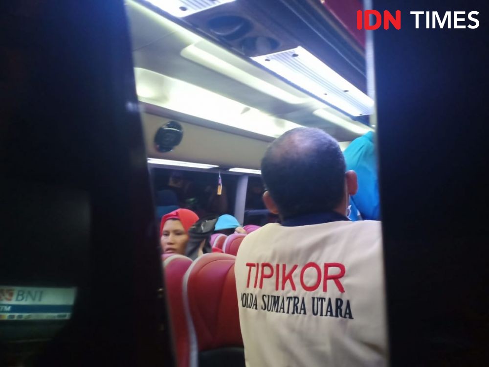 Detik-detik OTT di BPKD Siantar, 19 Orang Diboyong ke Mapolda Sumut