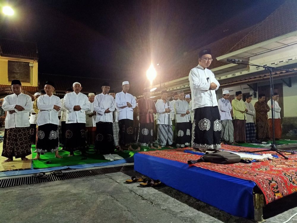 Bisnis Kerajinan Batik di Jateng Menggeliat, Ganjar Ikut 'Promosi'