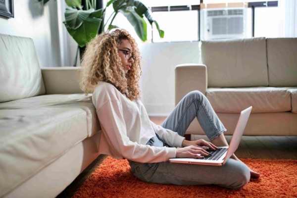 6 Situs Pencari Kerja Freelance Terbaik dan Tepercaya di Indonesia