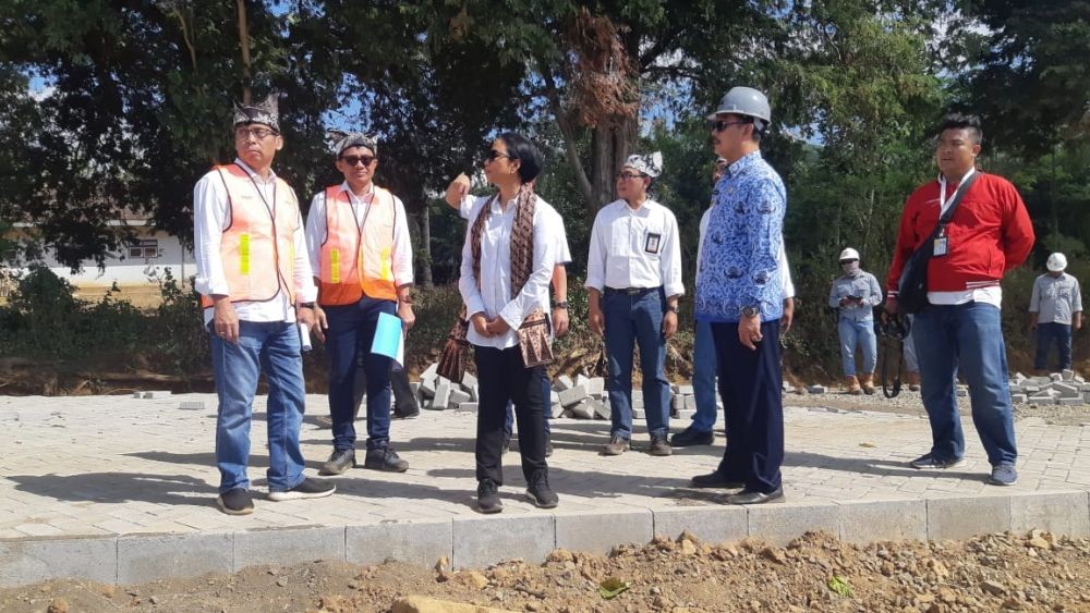 Menteri BUMN Tinjau Pembangunan Pabrik Kereta di Banyuwangi 