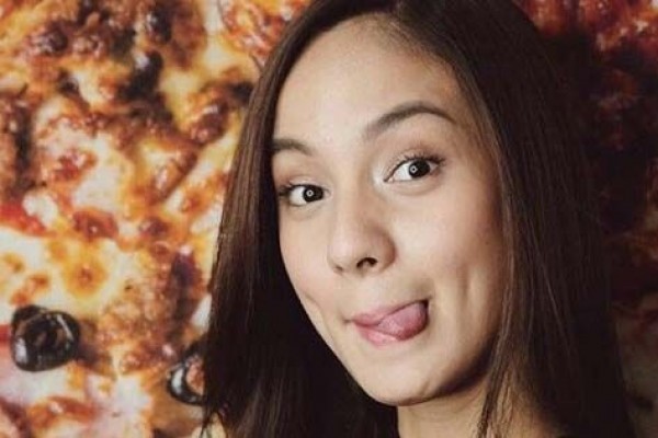 9 Pesona Nasya Marcella dengan Lesung Pipinya, Manis Banget!