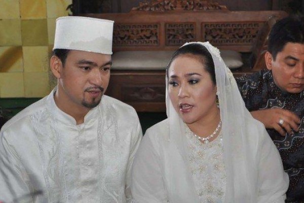 Kala Sang Suami Menangis Melihat Nunung Srimulat Kesakitan